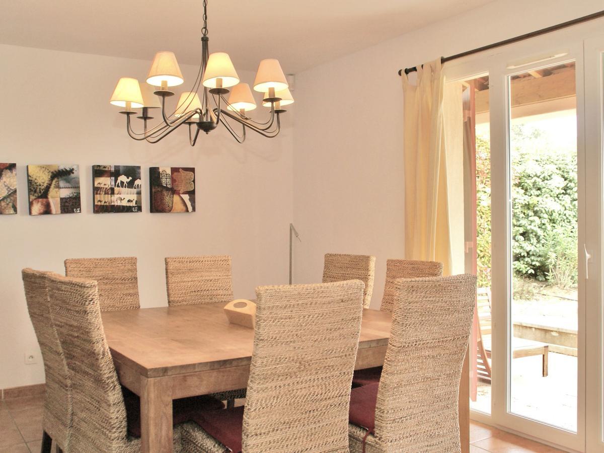 Beautiful Villa In Saumane De Vaucluse With Garden Exterior foto